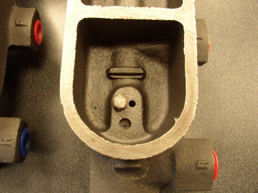 Attached picture master cylinder 001.JPG
